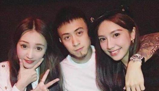 网红爆料秦奋视频在线观看  第1张